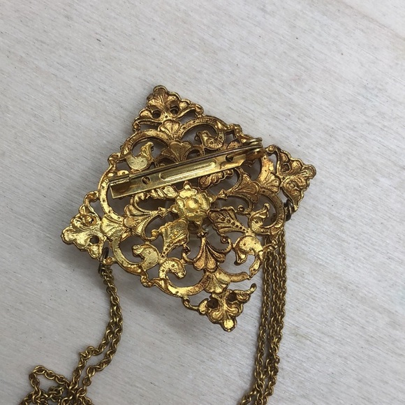 Vintage antique look Victorian style gold tone brooch statement-regal dressy. - Picture 6 of 8